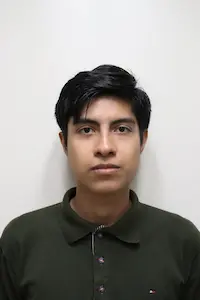 Foto real de estudiante de Psicología