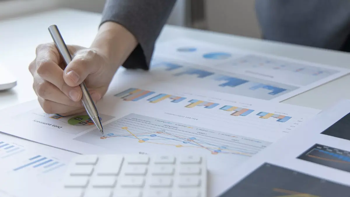 Estudiantes del Doctorado en Economía en línea