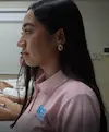 Foto real de estudiante de Derecho